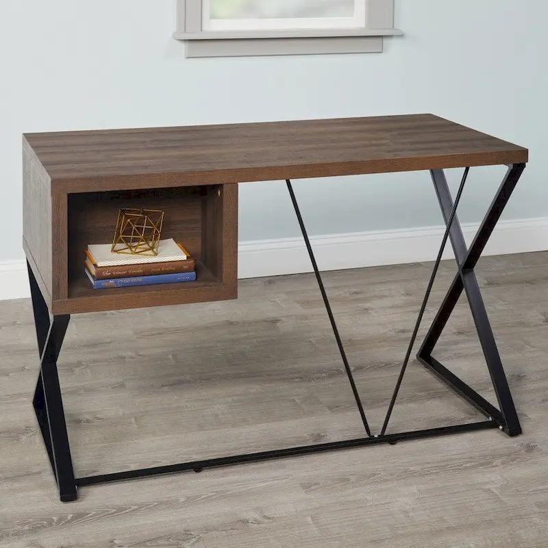 Bureau au design contemporain avec finition et base contrastées