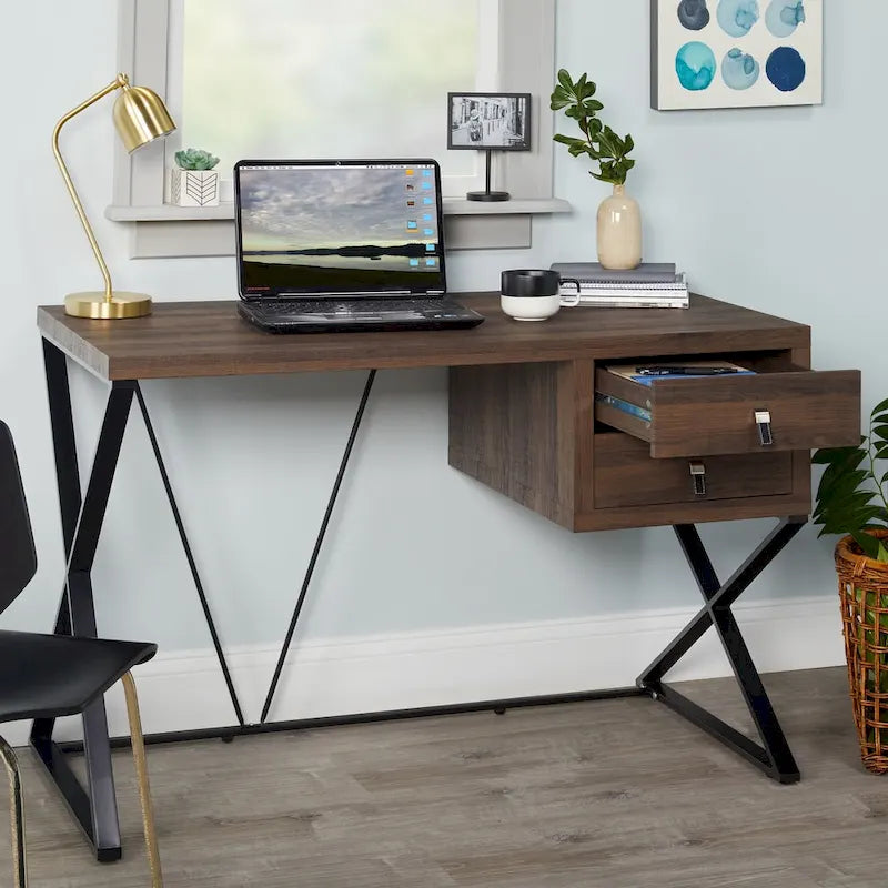 Bureau au design contemporain avec finition et base contrastées