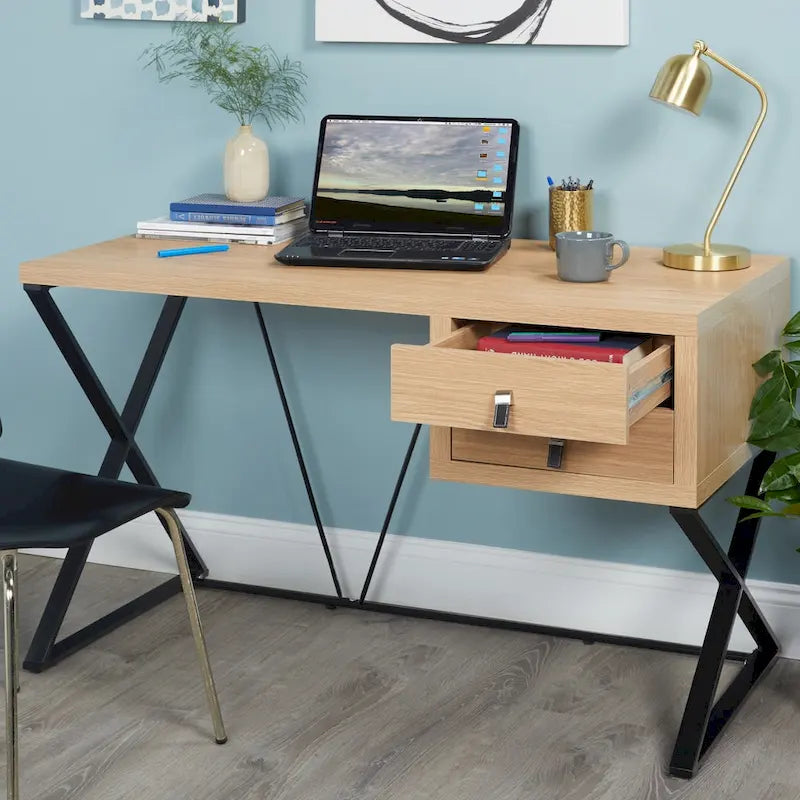 Bureau au design contemporain avec finition et base contrastées