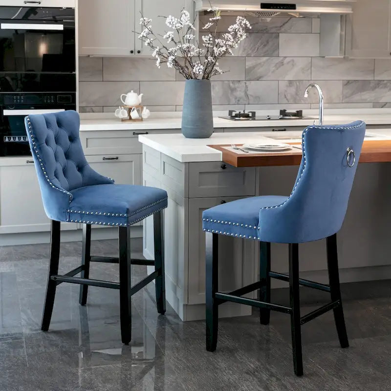 Tabourets de bar en velours avec capitonnage et pieds en bois