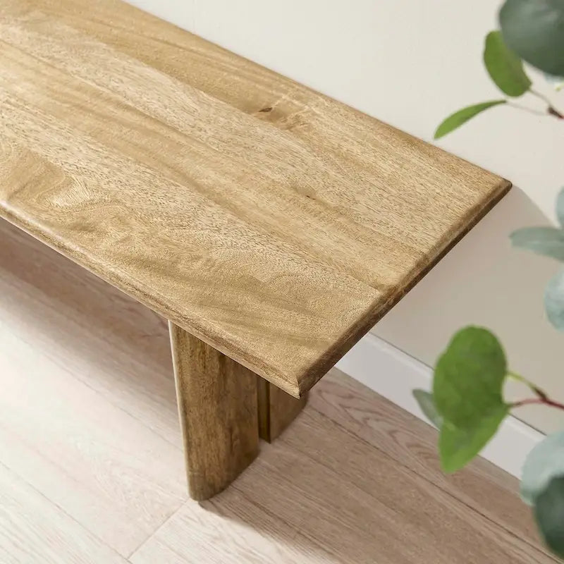 Banc en bois moderne