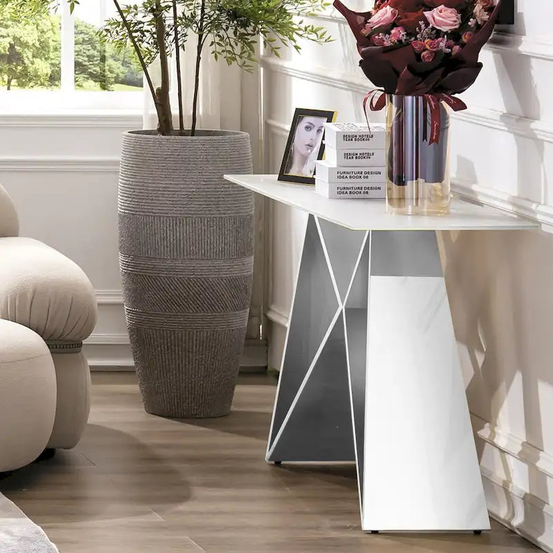 Console en verre blanc rectangulaire avec piètement en miroir en forme de M